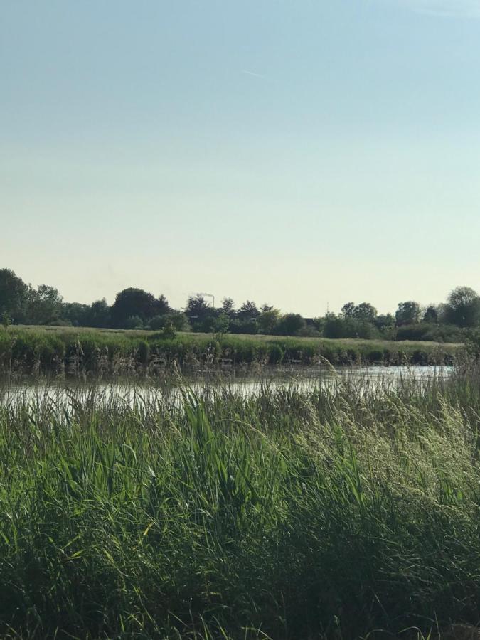 Leuk Vakantiewoning Dijk Woning Met 3 Slaapkamers Dicht Bij De Belgische Grensen Westdorpe Экстерьер фото